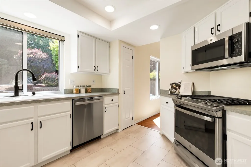 13380 122nd Place NE Kirkland WA 98034