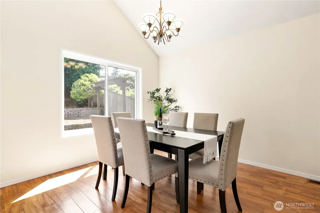 13380 122nd Place NE Kirkland WA 98034