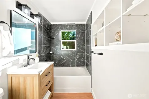 17211 3rd Avenue NE Shoreline WA 98155