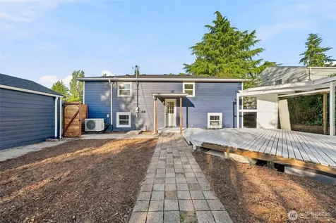 17211 3rd Avenue NE Shoreline WA 98155