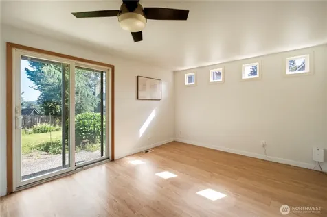 1923 233rd Place SE Bothell WA 98021
