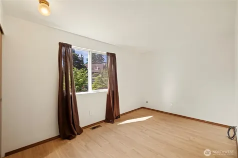 1923 233rd Place SE Bothell WA 98021