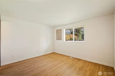 1923 233rd Place SE Bothell WA 98021