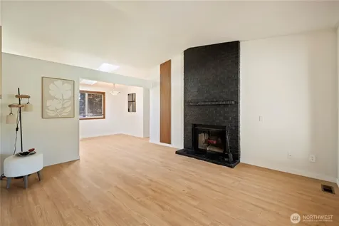 1923 233rd Place SE Bothell WA 98021