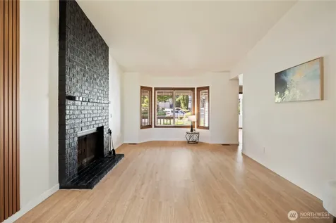 1923 233rd Place SE Bothell WA 98021