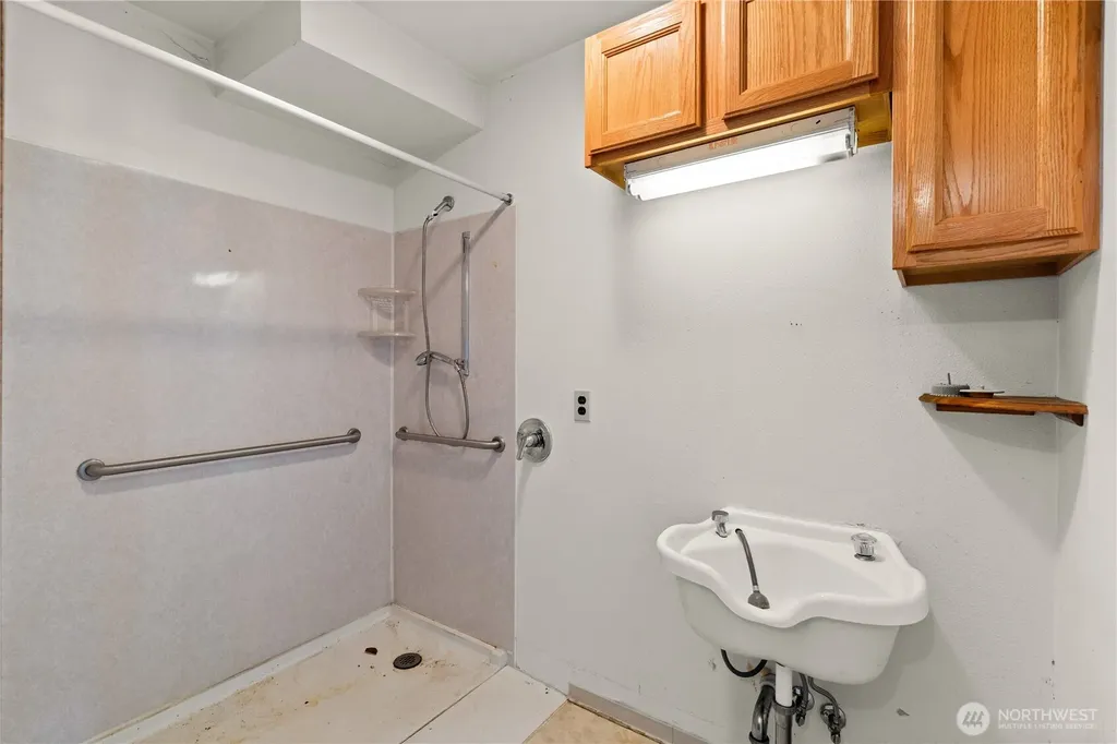 502 Kincaid Avenue Sumner WA 98390