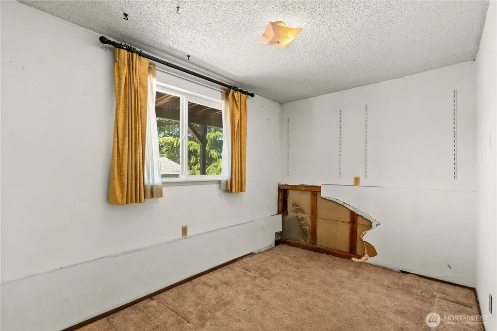 502 Kincaid Avenue Sumner WA 98390