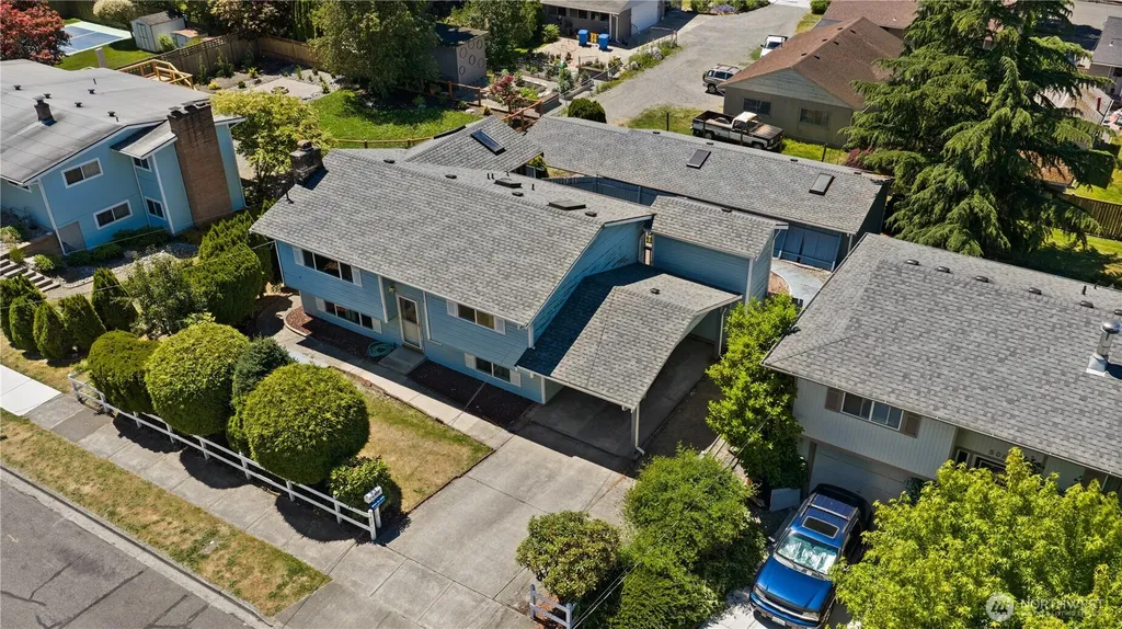 502 Kincaid Avenue Sumner WA 98390