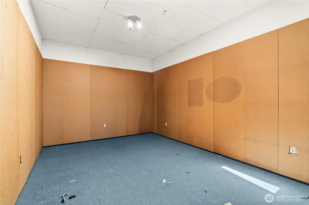 502 Kincaid Avenue Sumner WA 98390