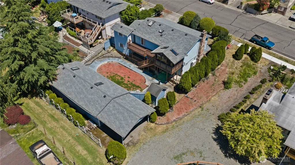 502 Kincaid Avenue Sumner WA 98390
