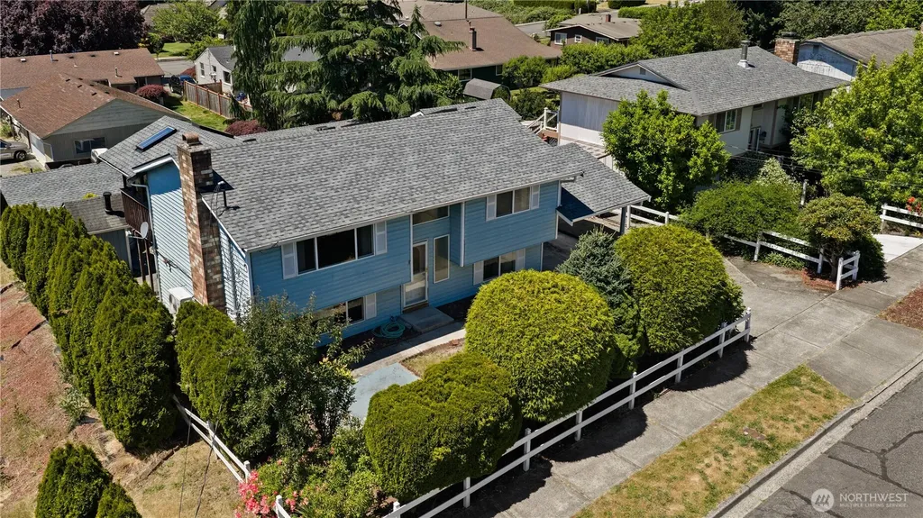 502 Kincaid Avenue Sumner WA 98390
