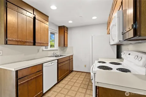 502 Kincaid Avenue Sumner WA 98390