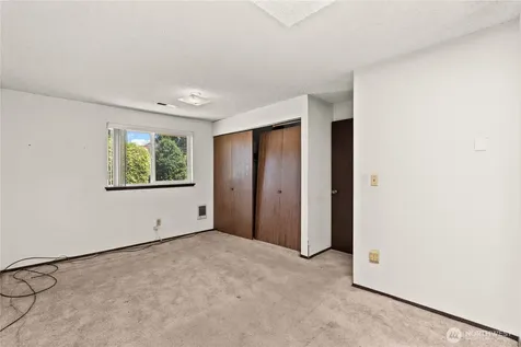 502 Kincaid Avenue Sumner WA 98390