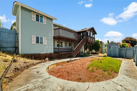 502 Kincaid Avenue Sumner WA 98390