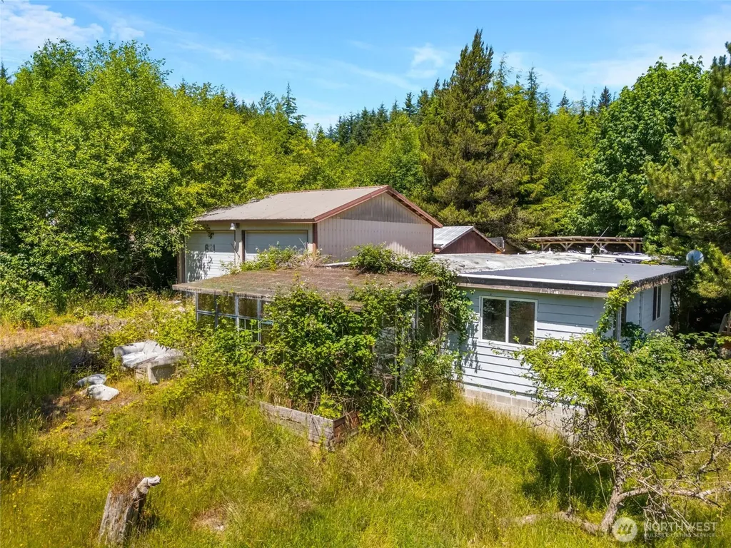 621 Ostman Road Raymond WA 98577