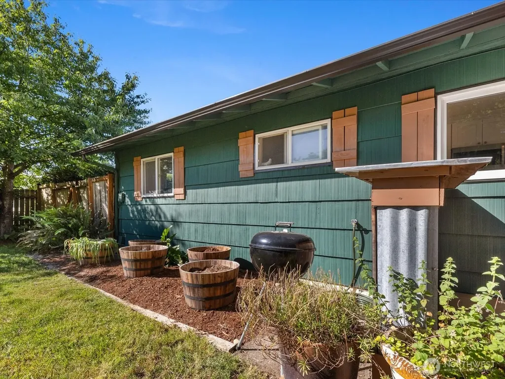 11924 SE 169th Place Renton WA 98058