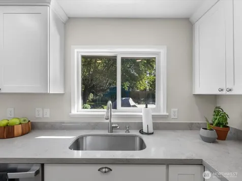 11924 SE 169th Place Renton WA 98058