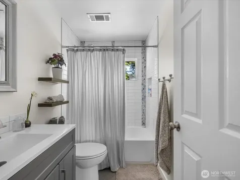 11924 SE 169th Place Renton WA 98058