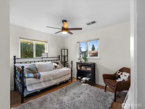 11924 SE 169th Place Renton WA 98058