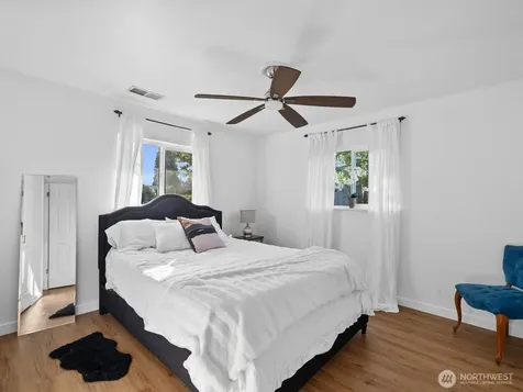 11924 SE 169th Place Renton WA 98058