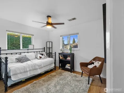 11924 SE 169th Place Renton WA 98058