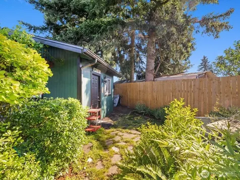 11924 SE 169th Place Renton WA 98058