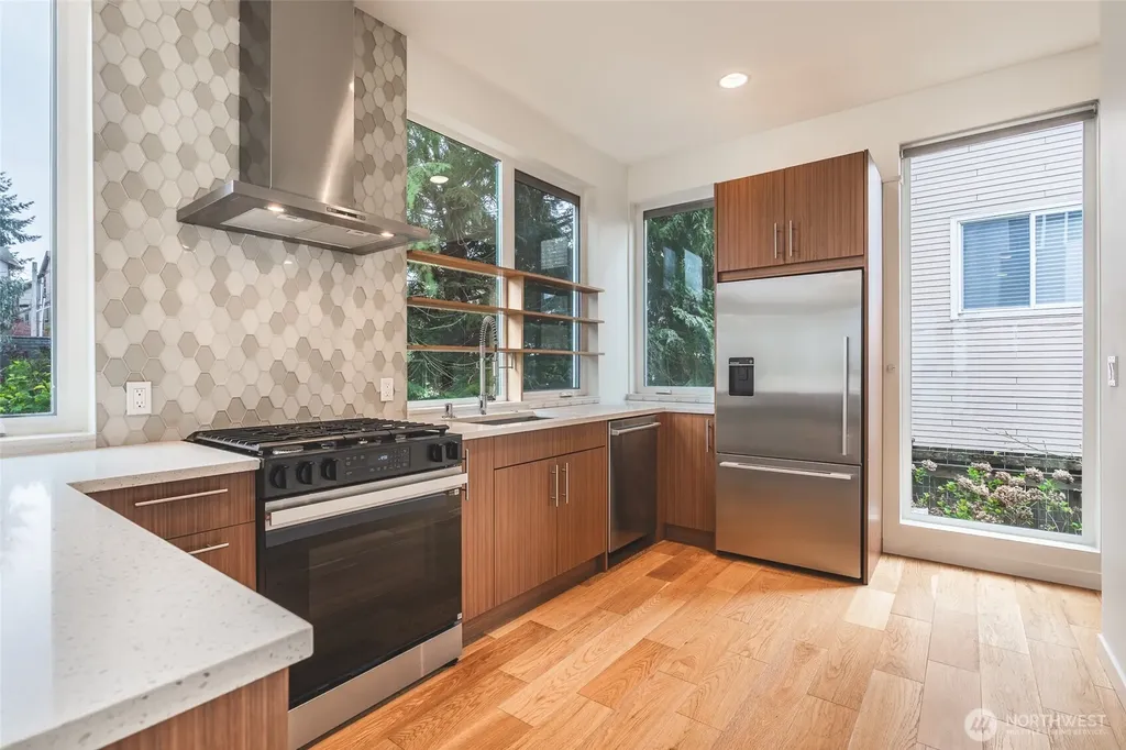 612 N 45th Street Seattle WA 98103
