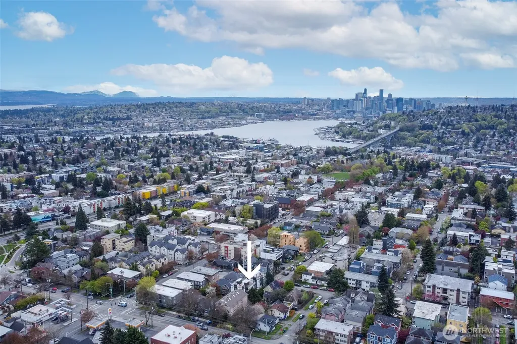 612 N 45th Street Seattle WA 98103