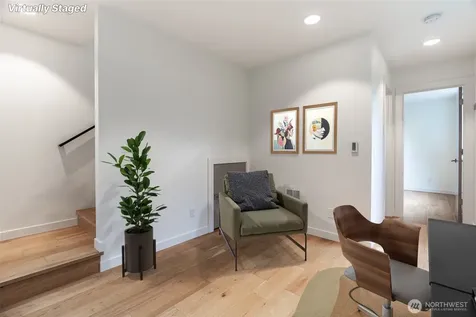 612 N 45th Street Seattle WA 98103