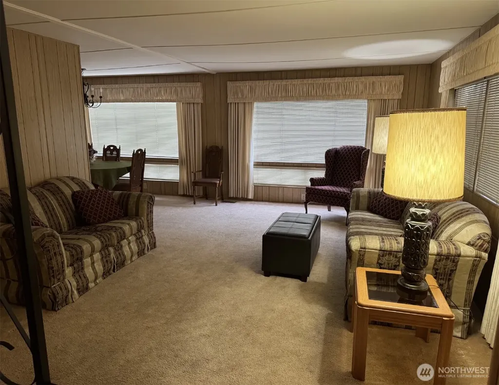 2302 R Street SE Auburn WA 98022