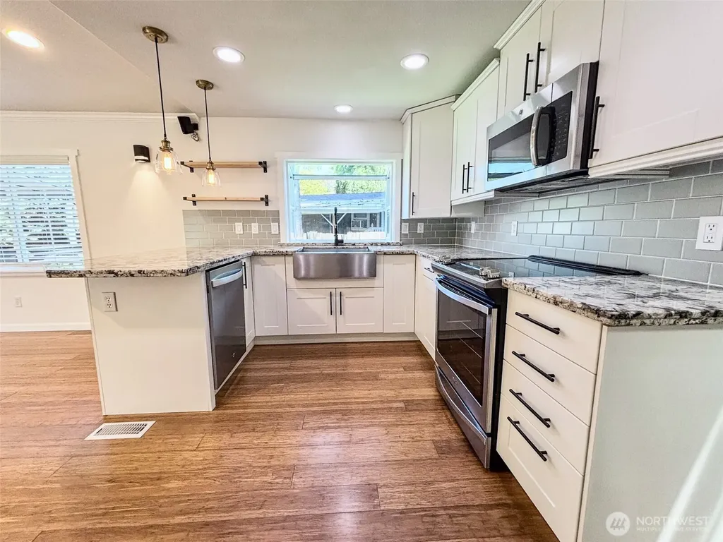 4248 SE A Street Auburn WA 98002
