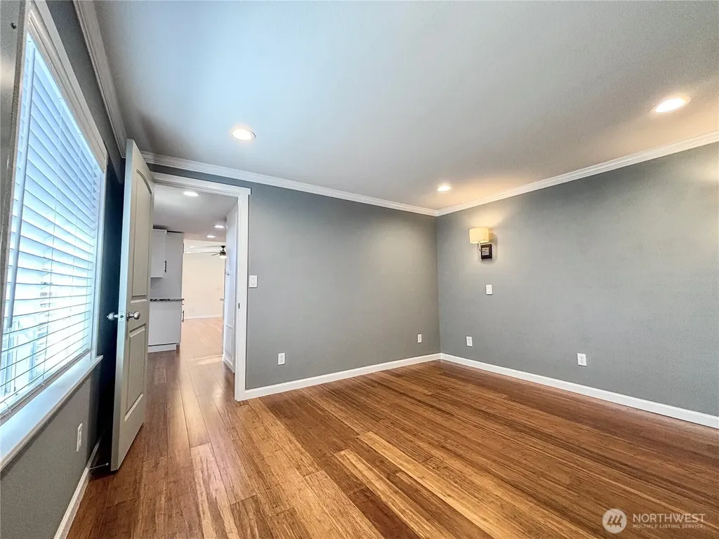 4248 SE A Street Auburn WA 98002