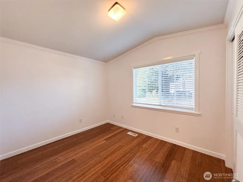 4248 SE A Street Auburn WA 98002