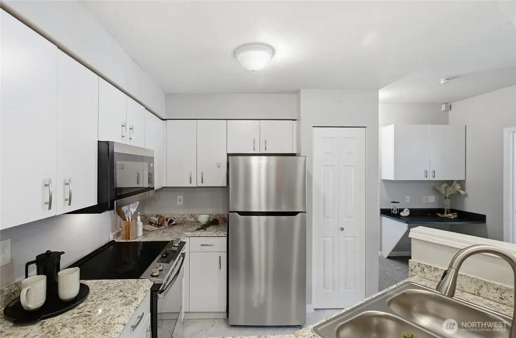 15300 112th Ave NE Bothell WA 98011