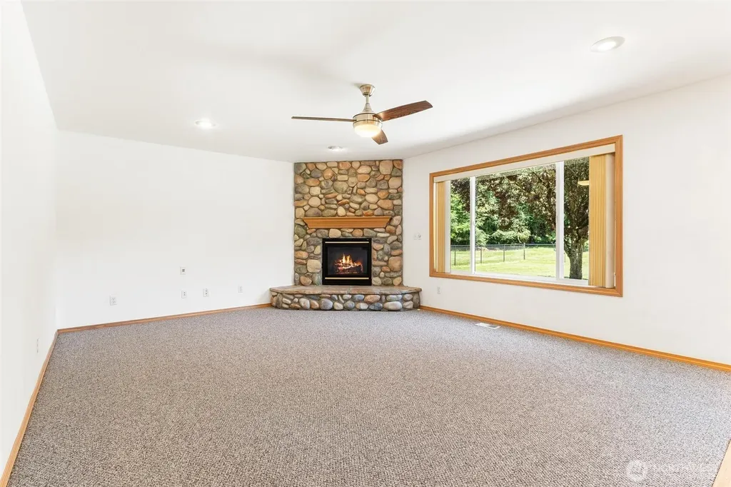 23215 37th Avenue NE Arlington WA 98223