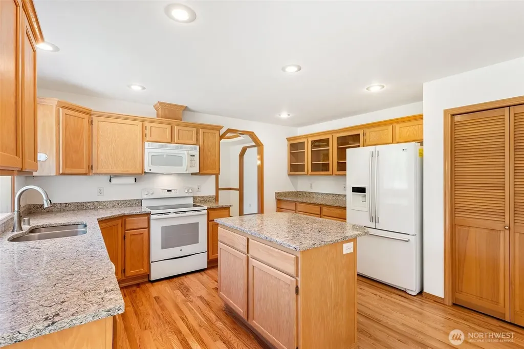 23215 37th Avenue NE Arlington WA 98223