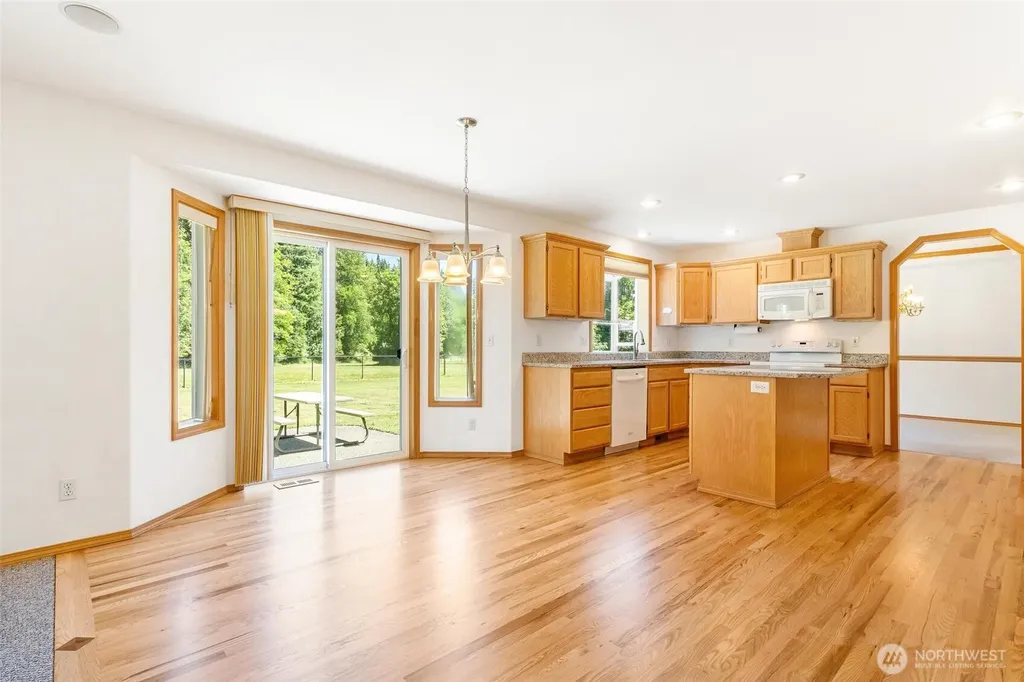 23215 37th Avenue NE Arlington WA 98223