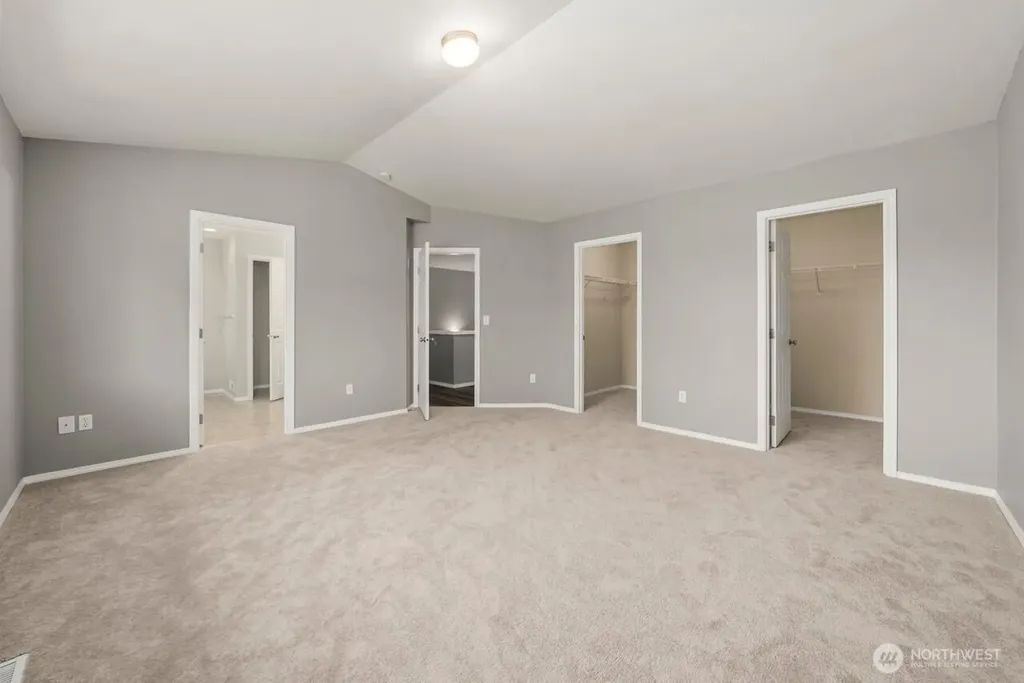 15802 123rd Avenue E Puyallup WA 98374
