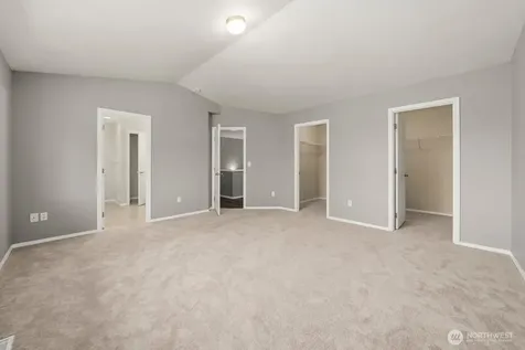 15802 123rd Avenue E Puyallup WA 98374