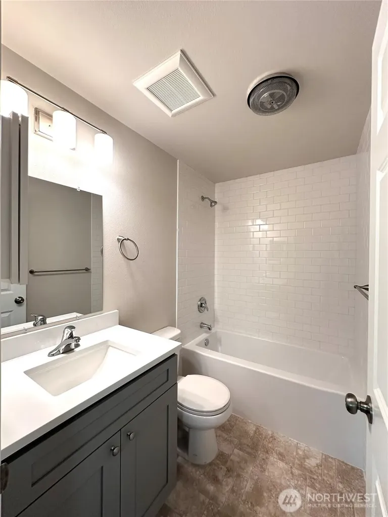 2020 Grant Avenue S Renton WA 98055