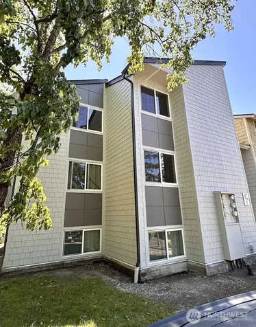 2020 Grant Avenue S Renton WA 98055
