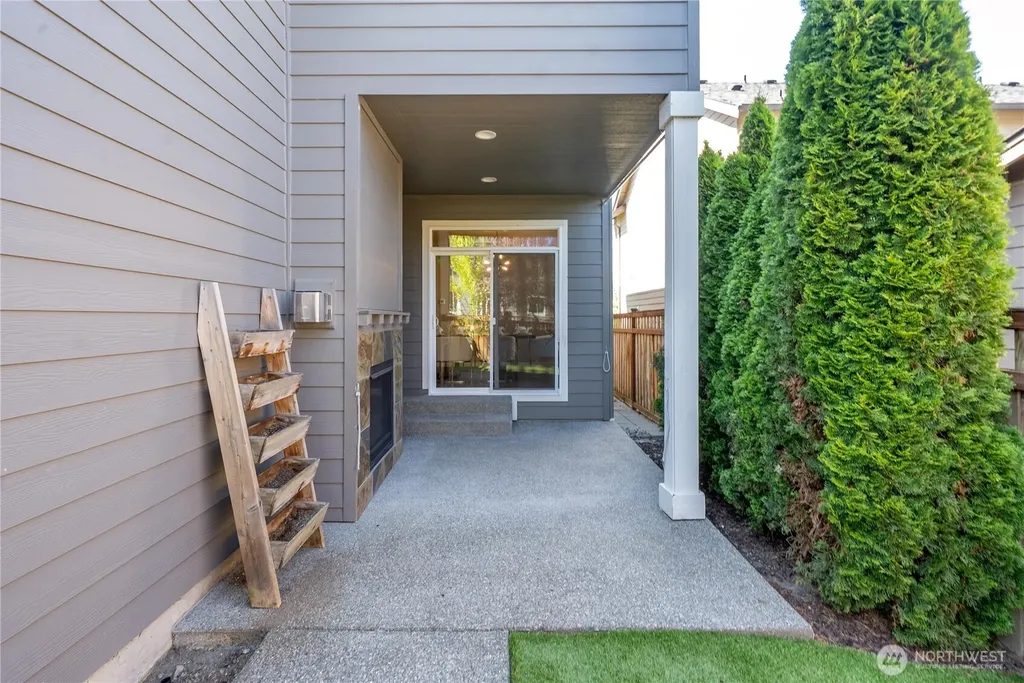 18428 Village Parkway E Bonney Lake WA 98391
