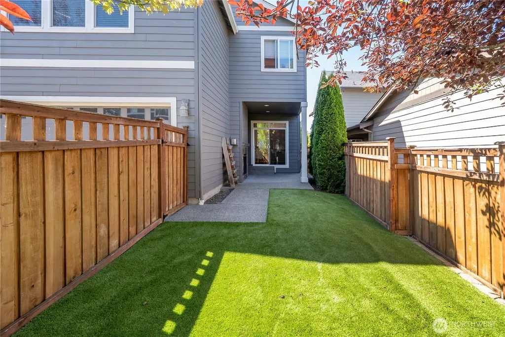 18428 Village Parkway E Bonney Lake WA 98391