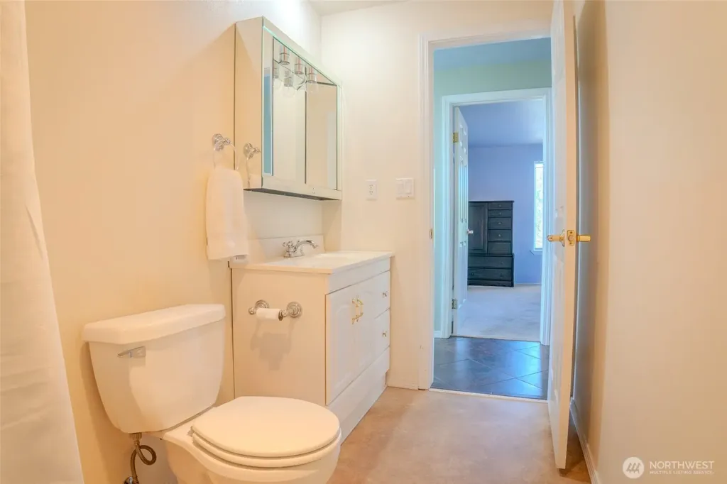 1004 267th Lane Ocean Park WA 98640