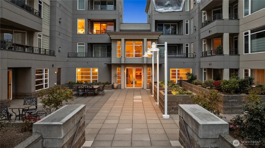 225 4th Avenue Kirkland WA 98033