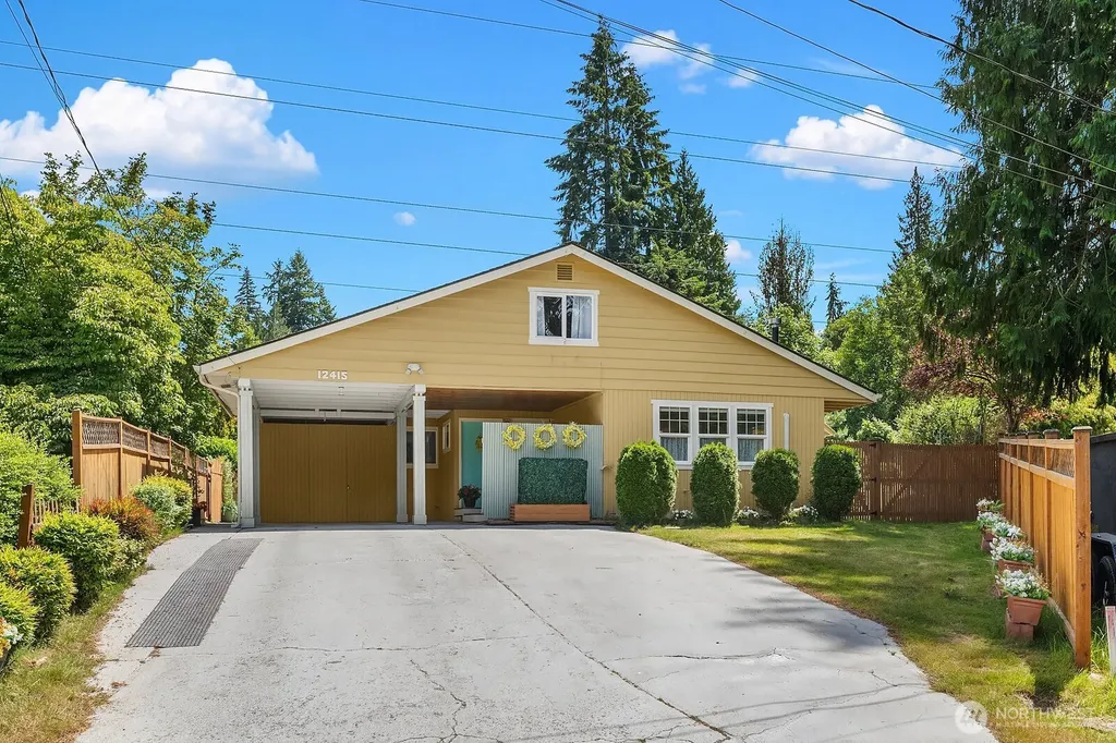 12415 NE 112th Street Kirkland WA 98033