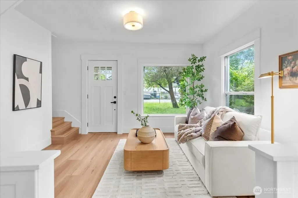 2322 S Ash Street Tacoma WA 98405