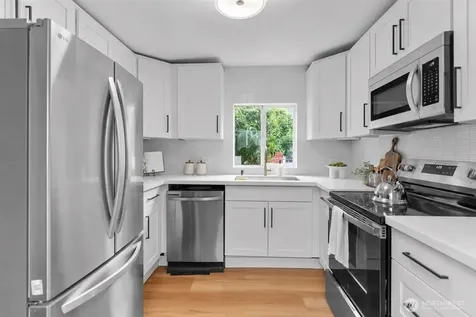 2322 S Ash Street Tacoma WA 98405