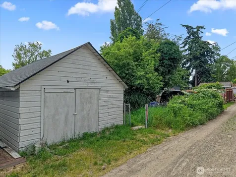 2322 S Ash Street Tacoma WA 98405