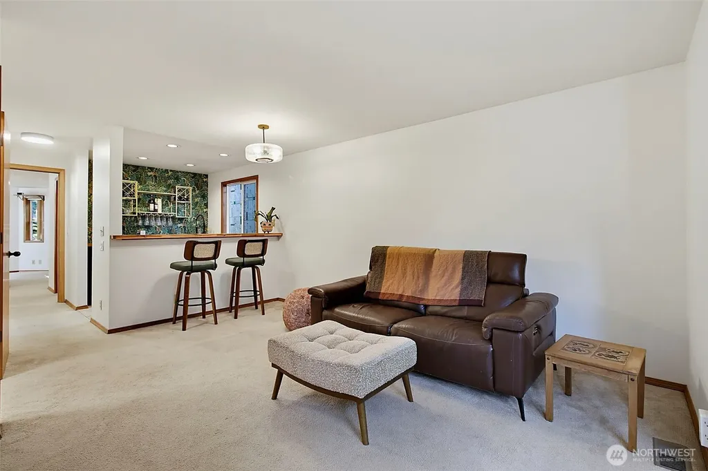 27117 41st Place S Kent WA 98032